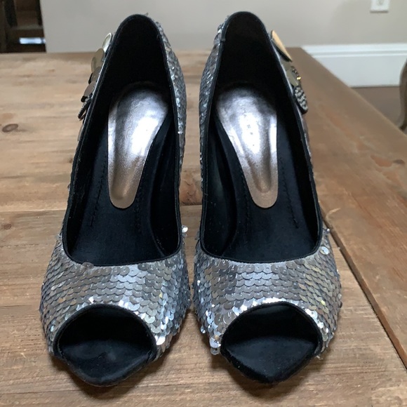 Bowne Heels - Picture 4 of 12